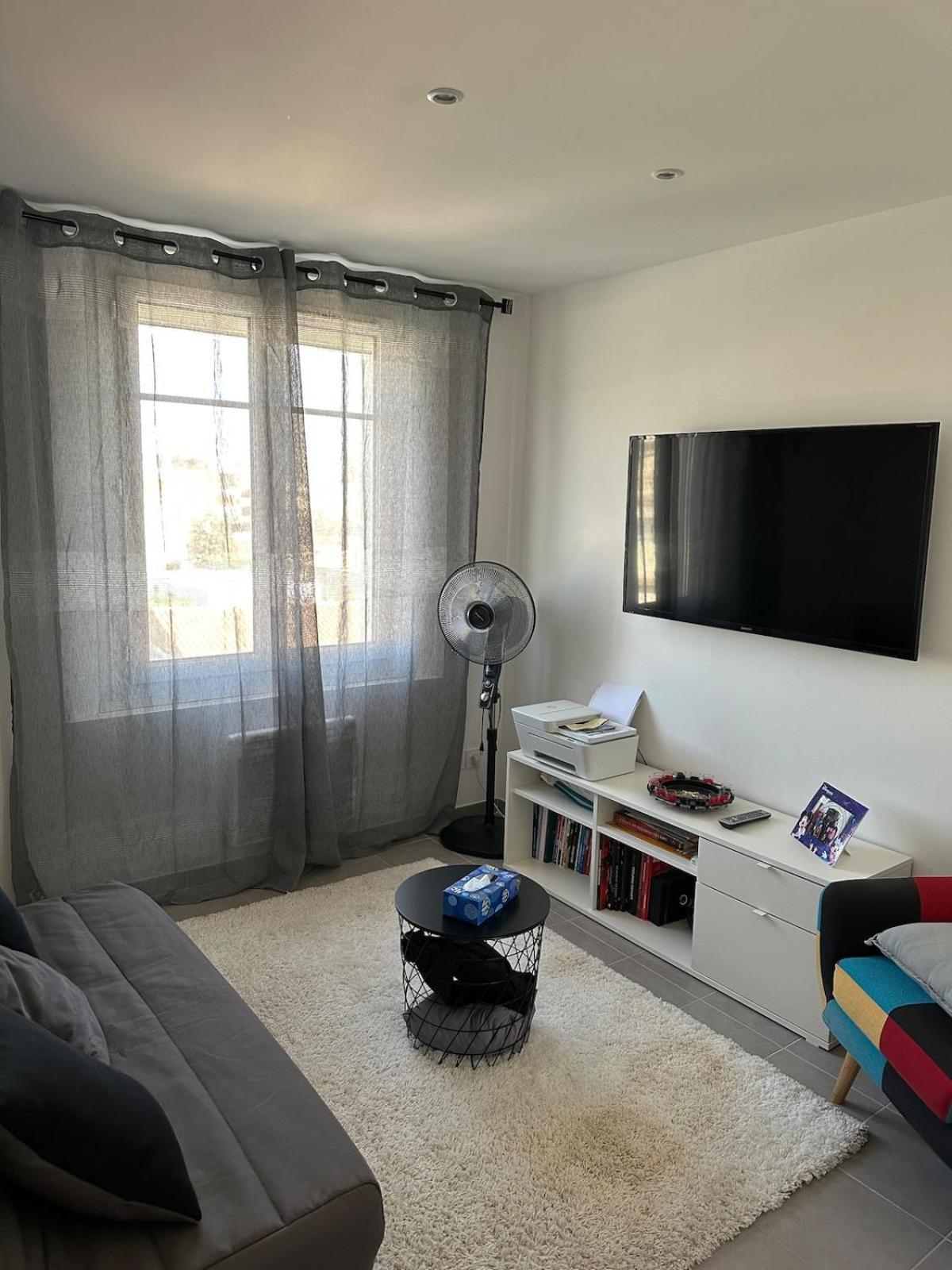 Apartment T3 Proches Arenes *